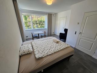 Modern room by CPH Airport - 1 min to Train, 15 min to Beach - 7
