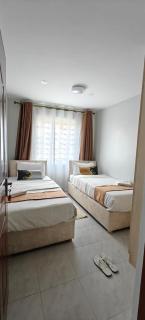 Perfect palm Condos-Kings Sapphire - 1