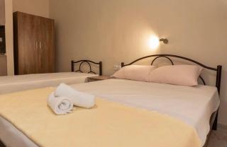 Studios for rent Hermanos - 5