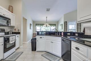 Dog-Friendly Home, Lake Henderson Across Street! - 4