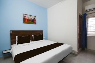 Collection O The RIO HOTEL JNTU Bus Stop - 2