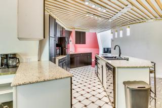 Walk to School House Winery Home with Deck! - 4