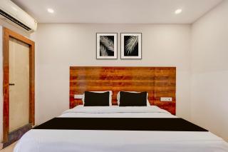 Hotel O RR Residency - Dondaparti - 1