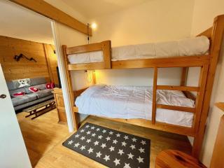 Moderne T3 de 50m², Balcon Sud, Parking & Casier à Ski, Centre de Samoëns - FR-1-624-59 - 1