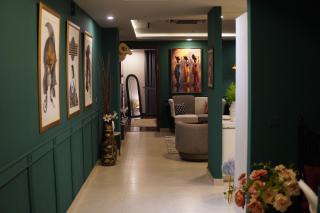 Modern 1 Bed Suite with Balcony Goldcrest Mall DHA Phase 4 - 9