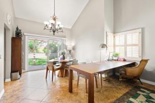 Near ONT Spacious Designer-Style Family Retreat - 1