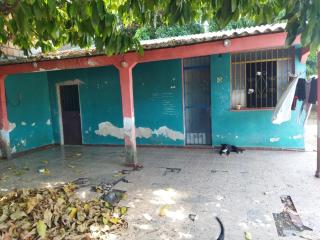 Casa com terreno grande - 0