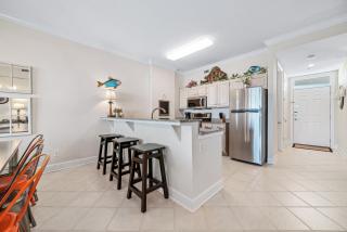 Grand Pointe Unit 706 - 8