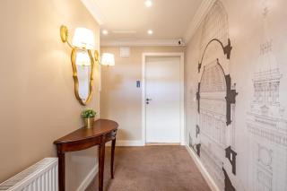 Chic Central Retreat - Modern Comfort - Budapest - 7