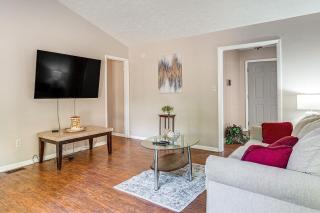 5 Mi to Fort Bragg Family Gem Near Parks and Trails - 6