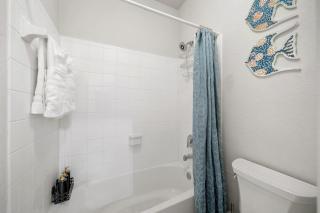 Fabulous Woodlands Home with pool - 3