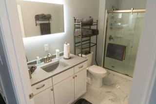 Modern 3BDRM, Renovated, Spacious & Central - 9