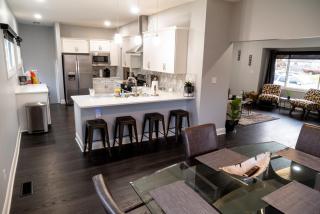 Modern 3BDRM, Renovated, Spacious & Central - 8