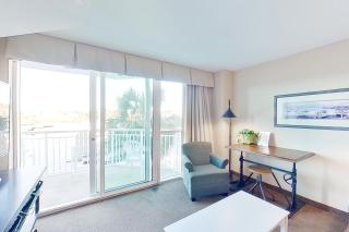Harbourgate #0120 - 6