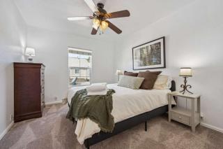 3BR Modern Retreat, Close to DIA & Downtown Denver - 5