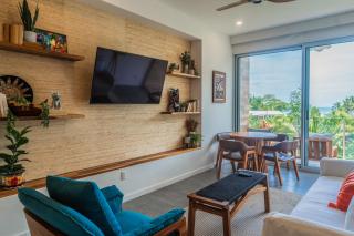 Sunset Boulevard 304 - 6