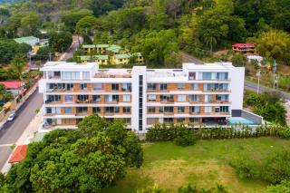 Sunset Boulevard 304 - 7