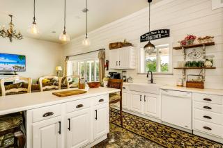 DreamBoat Paradise Heated Pool- Hot Tub near Beach - 4