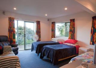Kereru Hill - Stay Waiheke - 4