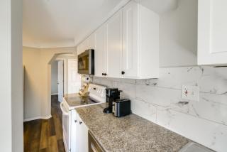 Families Welcome! Convenient Roseville Duplex - 2