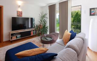 Lovely Home In Jurdani With Sauna - 1