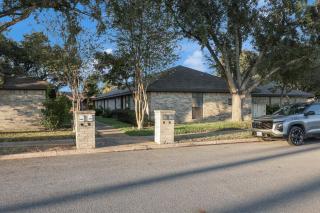 Cozy Avocet St Condo Prime Location - 2