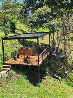 Cabaña con Jacuzzi cerca al Peñol - 3