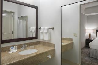 SpringHill Suites Napa Valley - 9