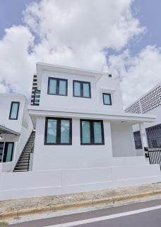 Elegant Home with KingBed Private Patio Ensuites - 8