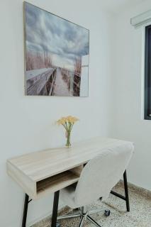 Elegant Home with KingBed Private Patio Ensuites - 5