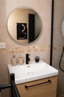 Gîte de Prestige - Neuf - Parking - Tout équipé - 5