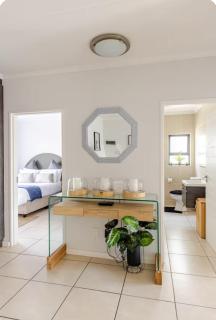 Modern Apartment near OR Tambo Airport - 5