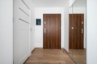 Piłsudskiego Central Apartment by BookingHost - 8