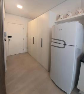 Studio Xavante 308A - novo, confortável, com garagem coberta e portaria 24h - 2