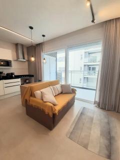 Studio Xavante 308A - novo, confortável, com garagem coberta e portaria 24h - 0