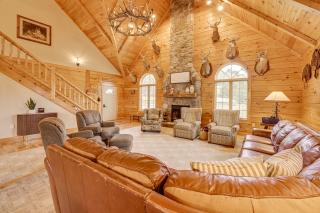 Game Room and Fire Pit Sprawling Westfield Retreat! - 0