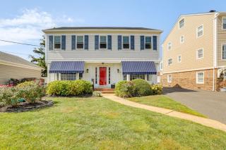 Walk to Beach! Point Pleasant Home with Heated Pool - 0