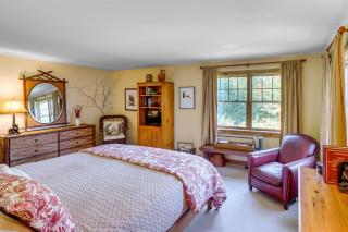 Cozy Log Cabin Near Mt Snow Views, Modern Comfort - 1