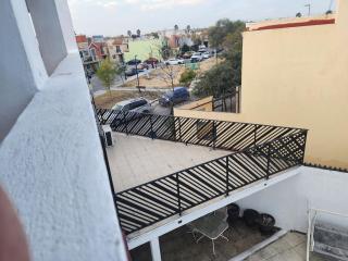 Apodaca Casa 3 pisos con terraza - 4