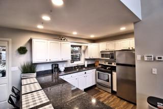 Mountain Escape Chalet - 6