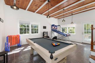 Exclusive Lux Home Near Town • Game Rm • Gym • 4BR - 7