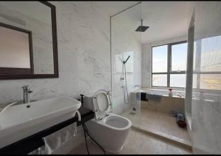 Tranquil Seaview 2-Bedroom Luxury Retreat with Wifi - Malacca - 6