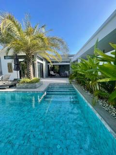 Villa Florine - Stylish 2 bedrooms house with pool - 0