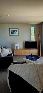 Waves Kaikoura Luxury Waterfront Apartment 1 - 9