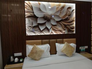 Hote The Clink Inn Near IGI Airport New Delhi - 7