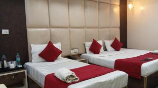 Hote The Clink Inn Near IGI Airport New Delhi - 1