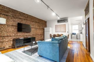 Excellent Location - 3 Bedroom Apartment in Midtown Manhattan! - 0