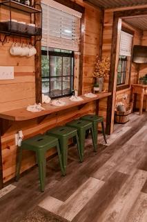 Cozy Secluded, King, Best Location, Hot tub, Firepit, Playset - 4