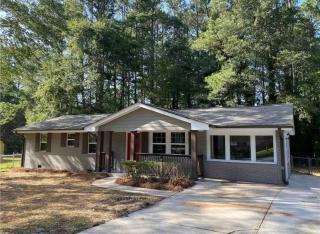 Calm & Cozy Modern Escape - 5