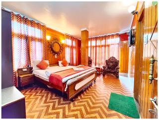 Hotel Nainita Ankur ! Naini Lake View - On Terrace Open Restauarant with Lake View and Valley Mountain View with Wifi - Room Service Available - Best Vacation Stay with Family - Book Now - 0